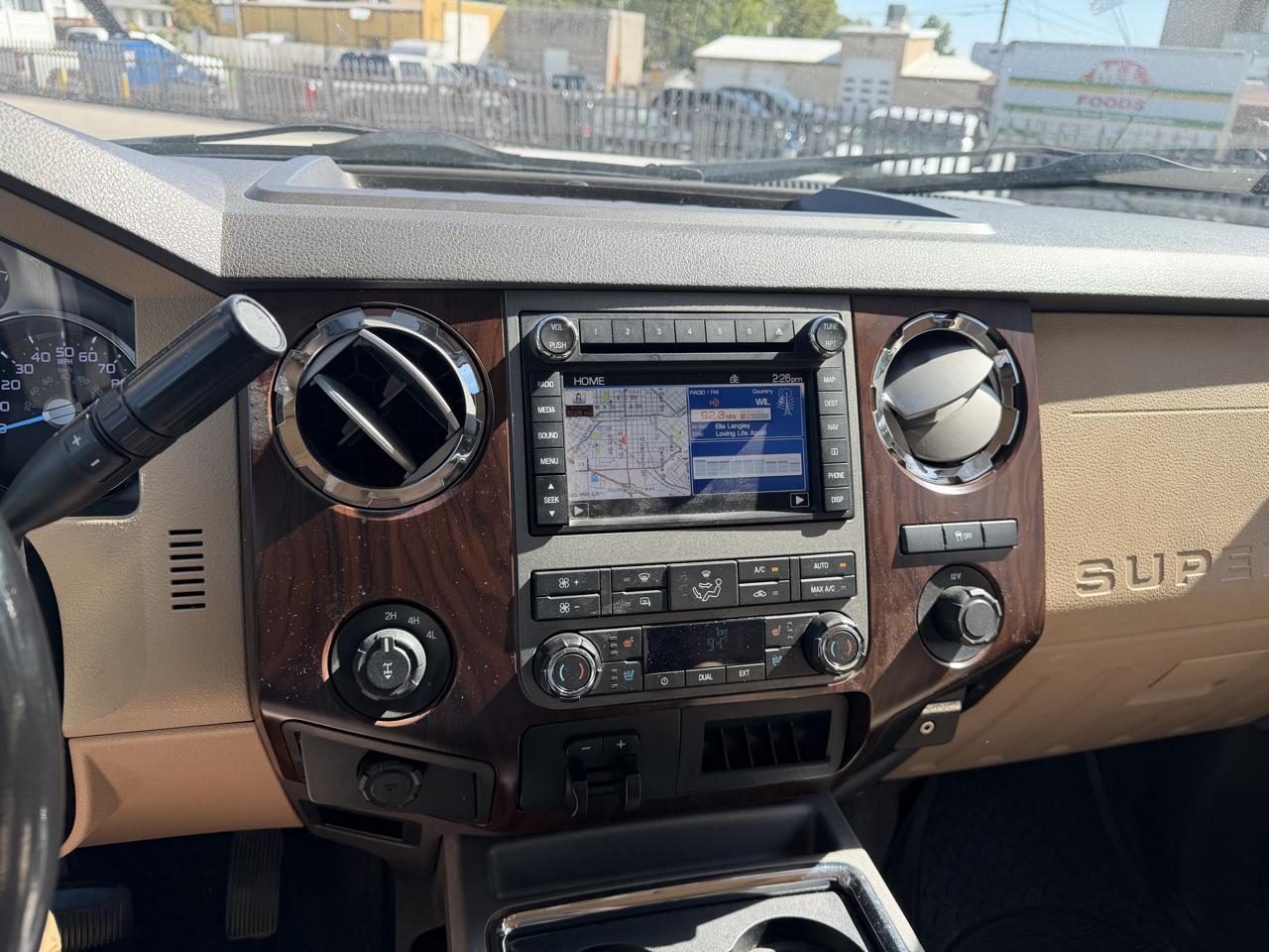 Ford F-250 SD Lariat Crew Cab Short Bed 4WD 2011