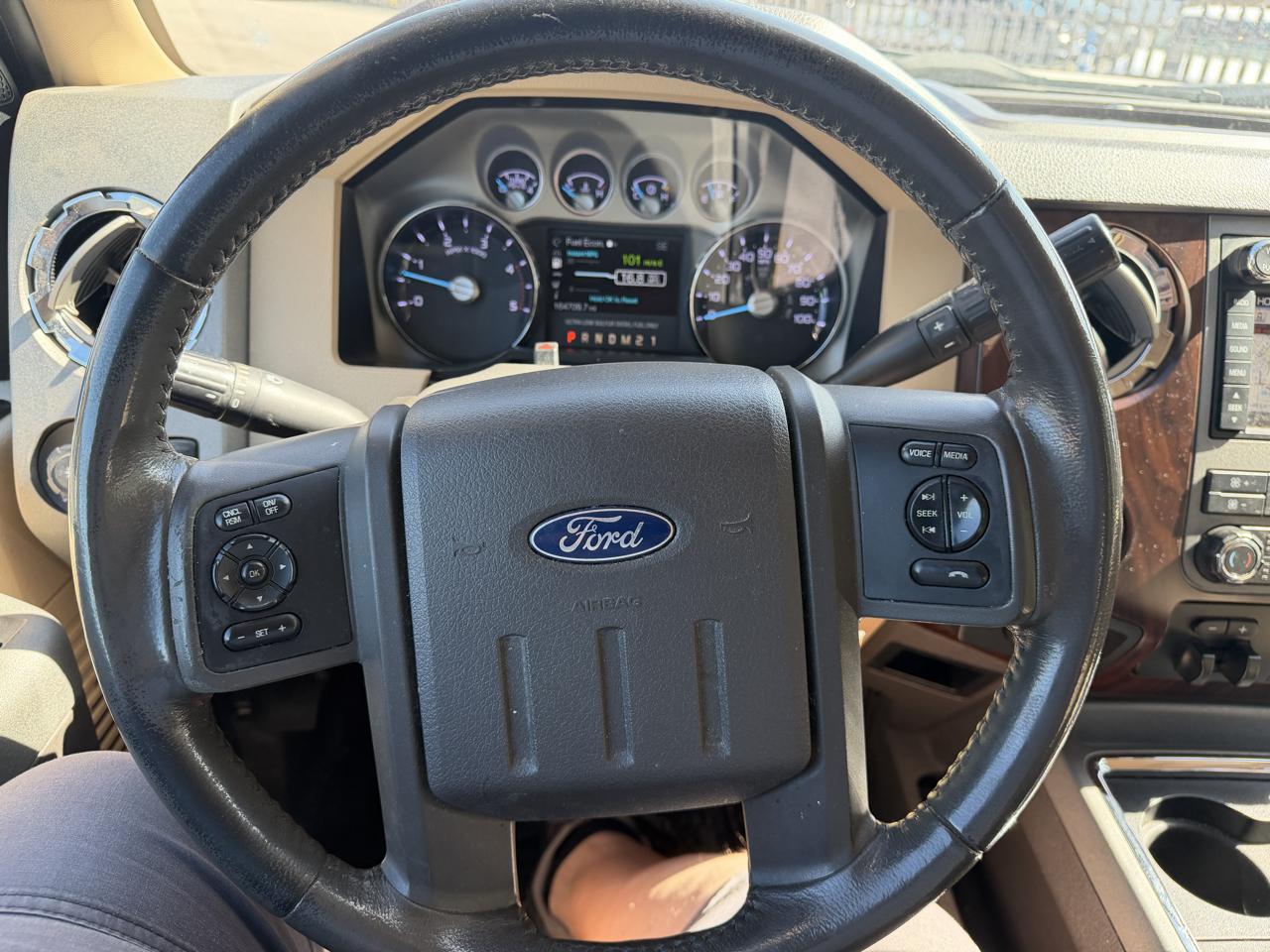 Ford F-250 SD Lariat Crew Cab Short Bed 4WD 2011