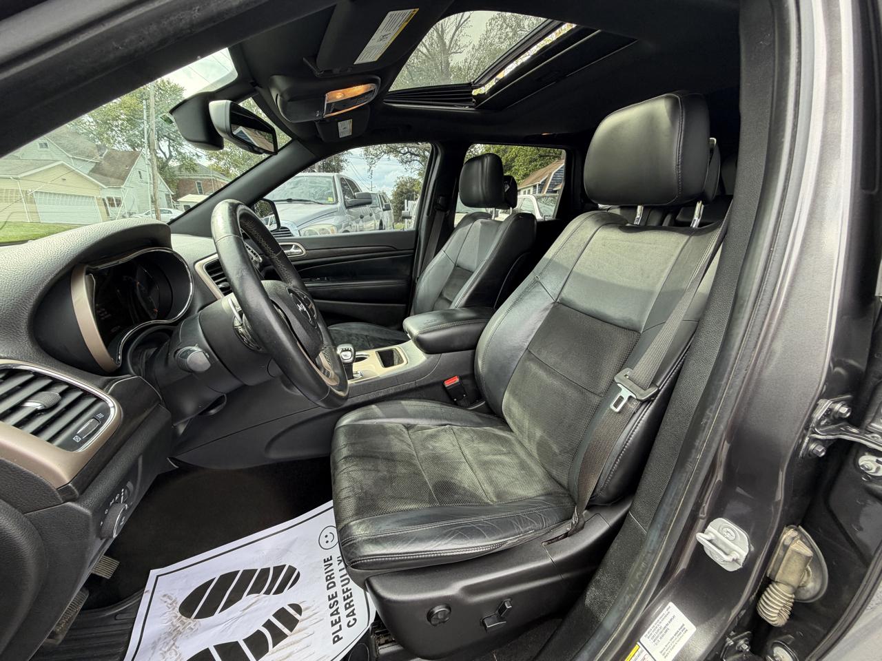 Jeep Grand Cherokee Laredo 4WD 2014