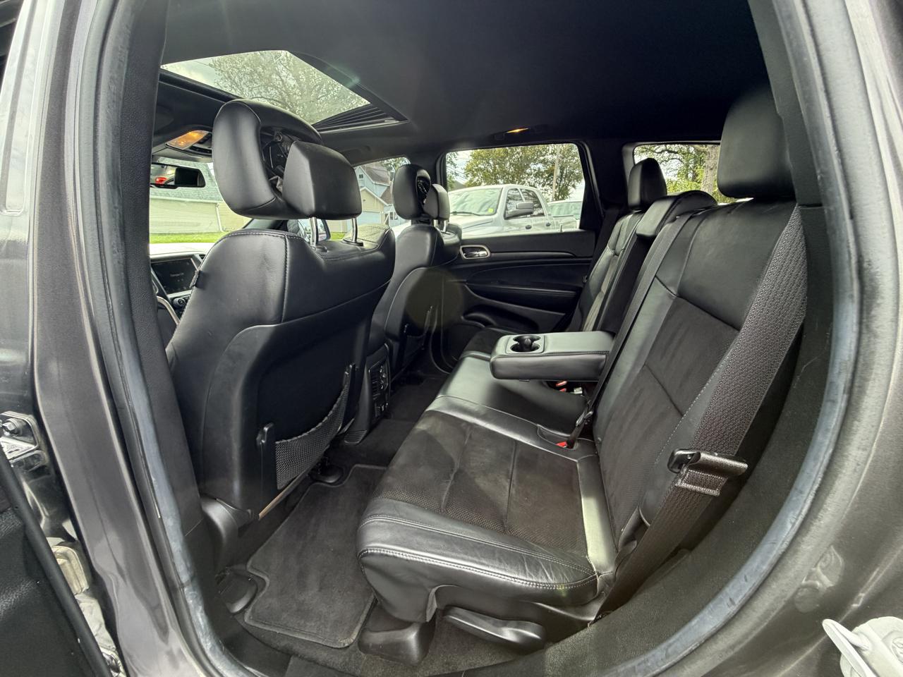 Jeep Grand Cherokee Laredo 4WD 2014