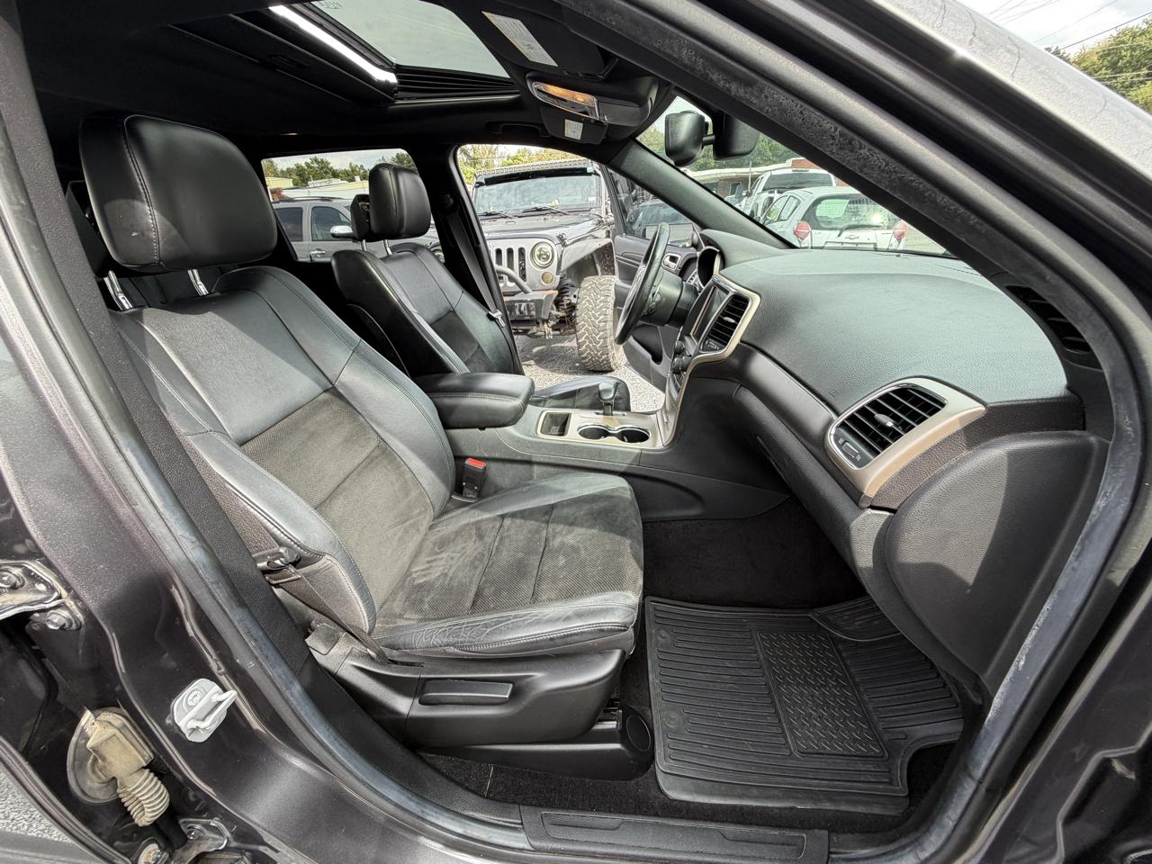 Jeep Grand Cherokee Laredo 4WD 2014