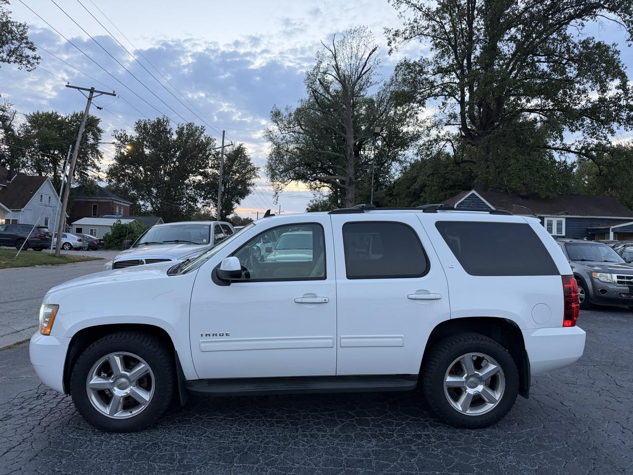 Chevrolet Tahoe LT 4WD 2011
