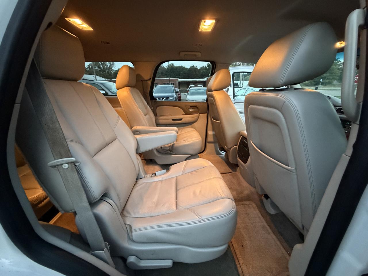 Chevrolet Tahoe LT 4WD 2011