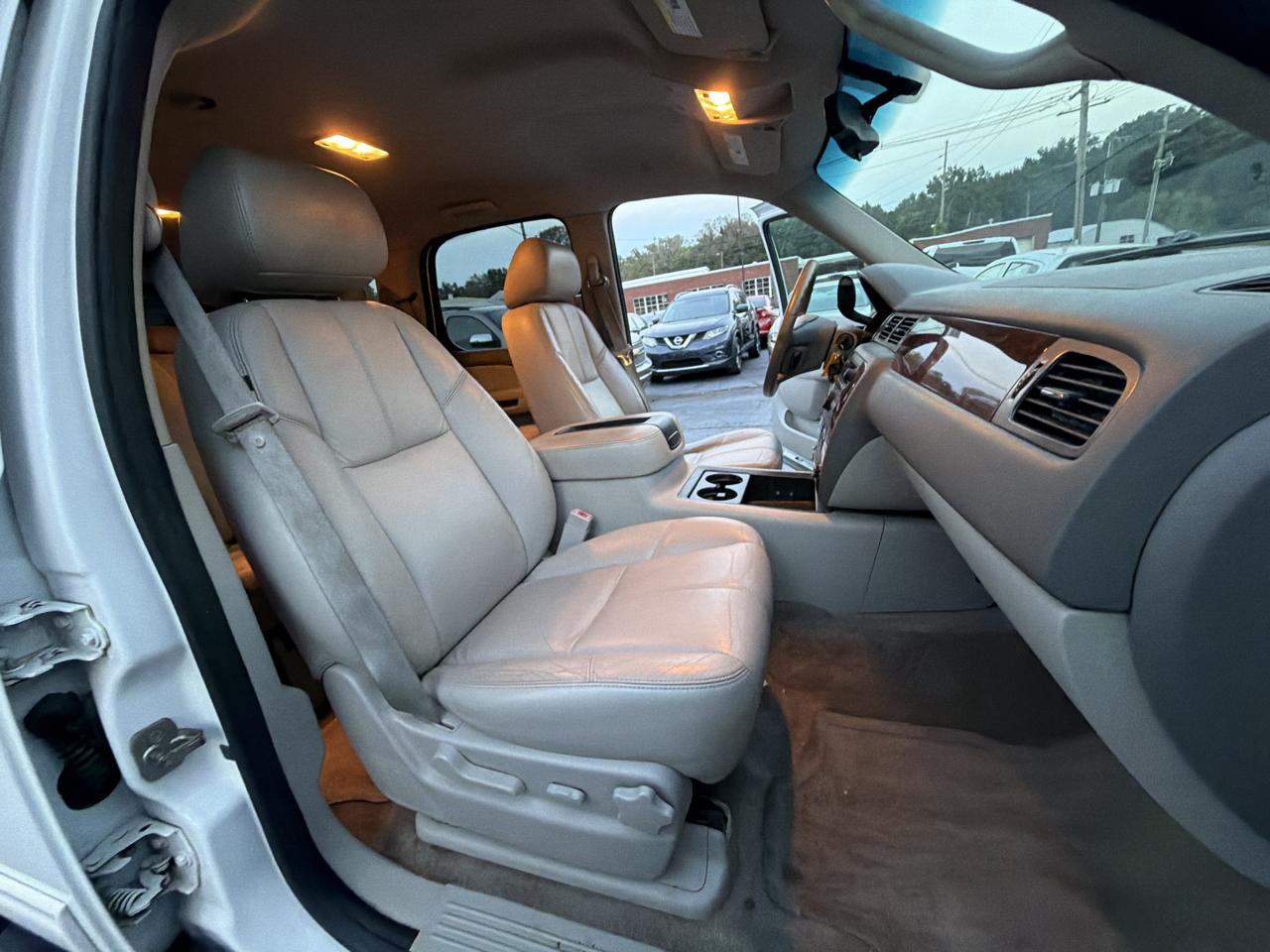 Chevrolet Tahoe LT 4WD 2011