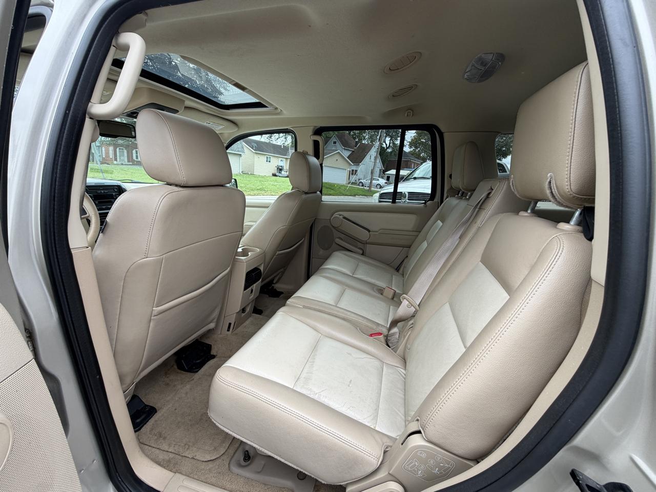 Ford Explorer XLT 4.0L 4WD 2006