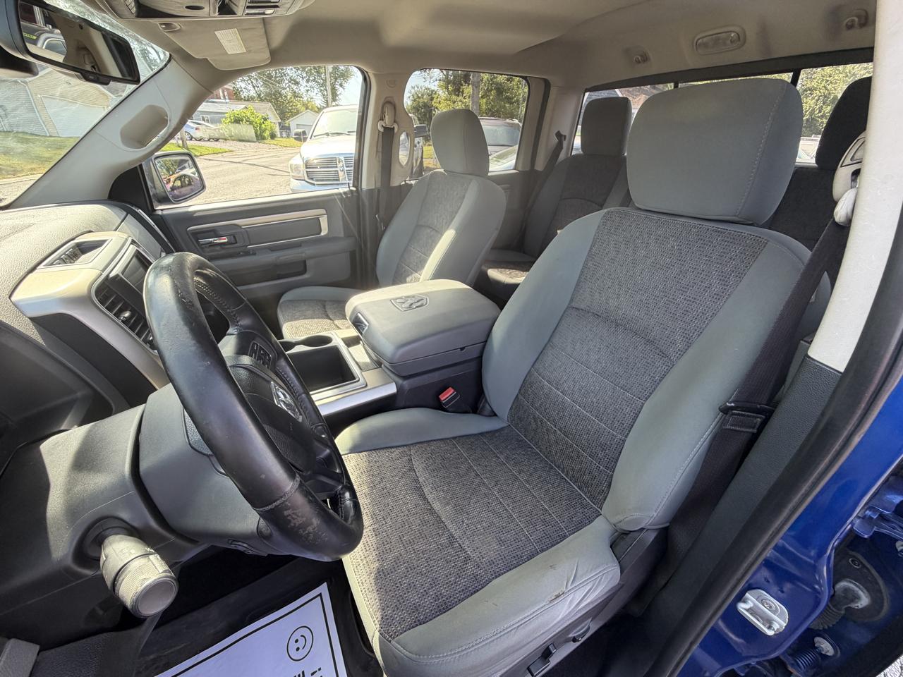 RAM 1500 SLT Crew Cab 4WD 2014