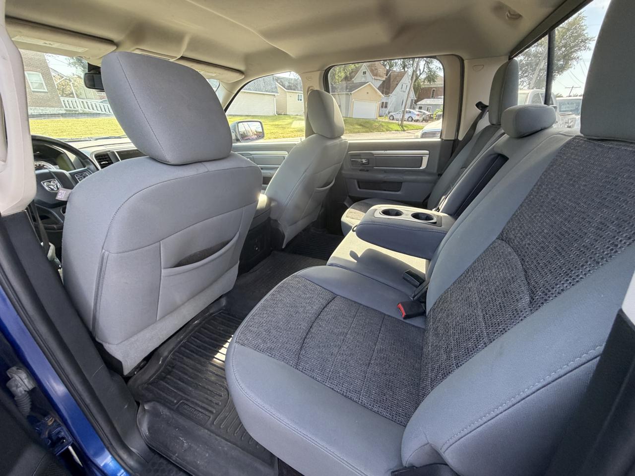 RAM 1500 SLT Crew Cab 4WD 2014