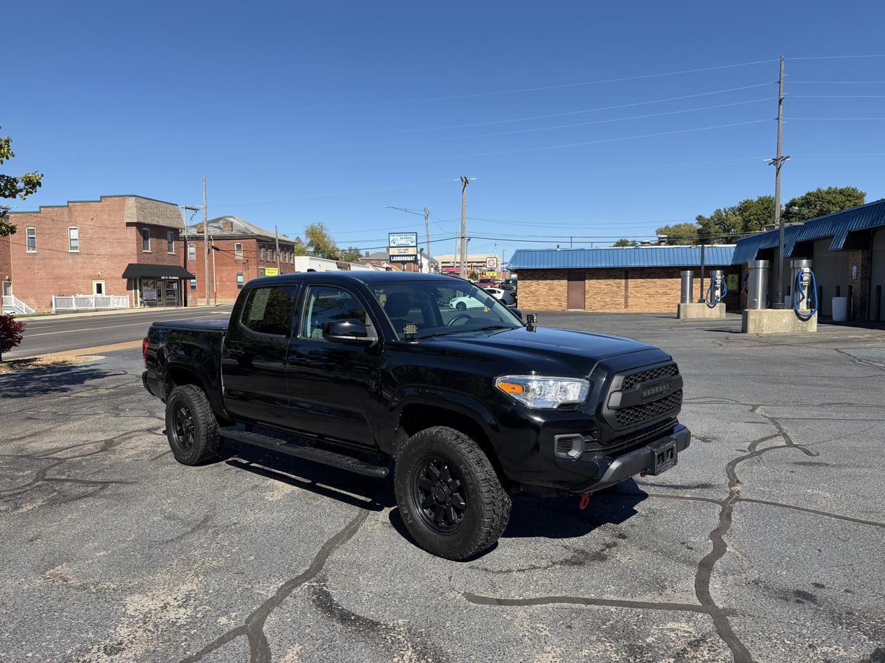 Toyota Tacoma 4WD Double Cab V6 AT SR5 (Natl) 2023