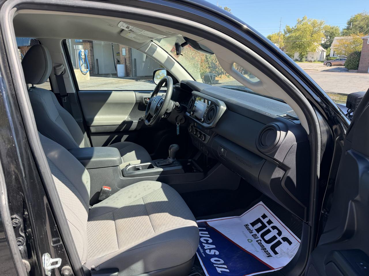 Toyota Tacoma 4WD Double Cab V6 AT SR5 (Natl) 2023