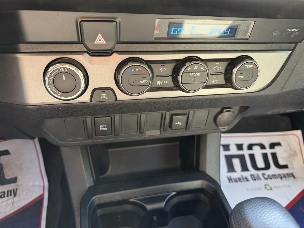 Toyota Tacoma 4WD Double Cab V6 AT SR5 (Natl) 2023