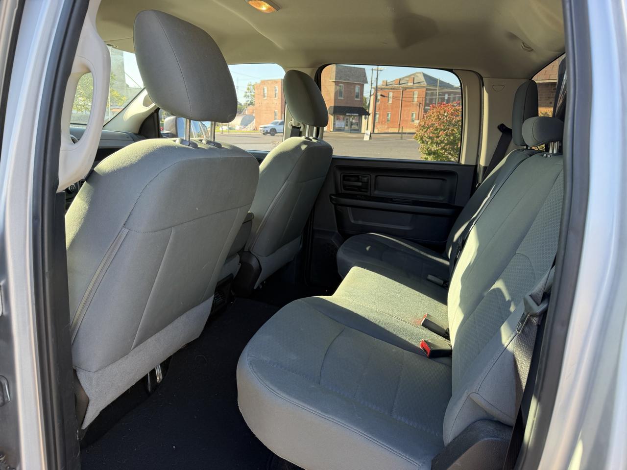 RAM 1500 2WD Crew Cab 149" Sport 2014