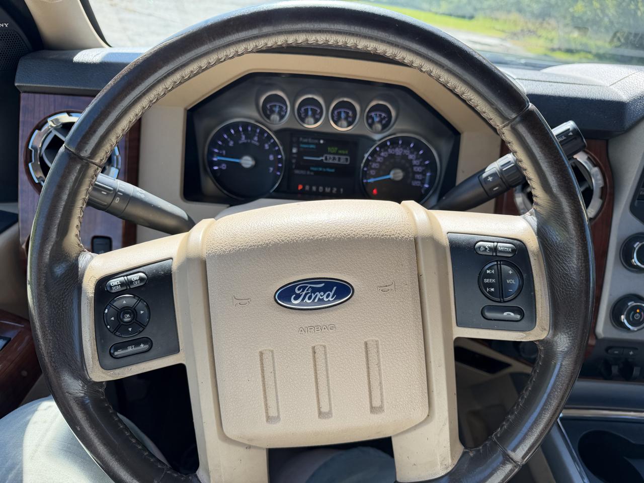 Ford F-350 SD King Ranch Crew Cab Long Bed 4WD 2015