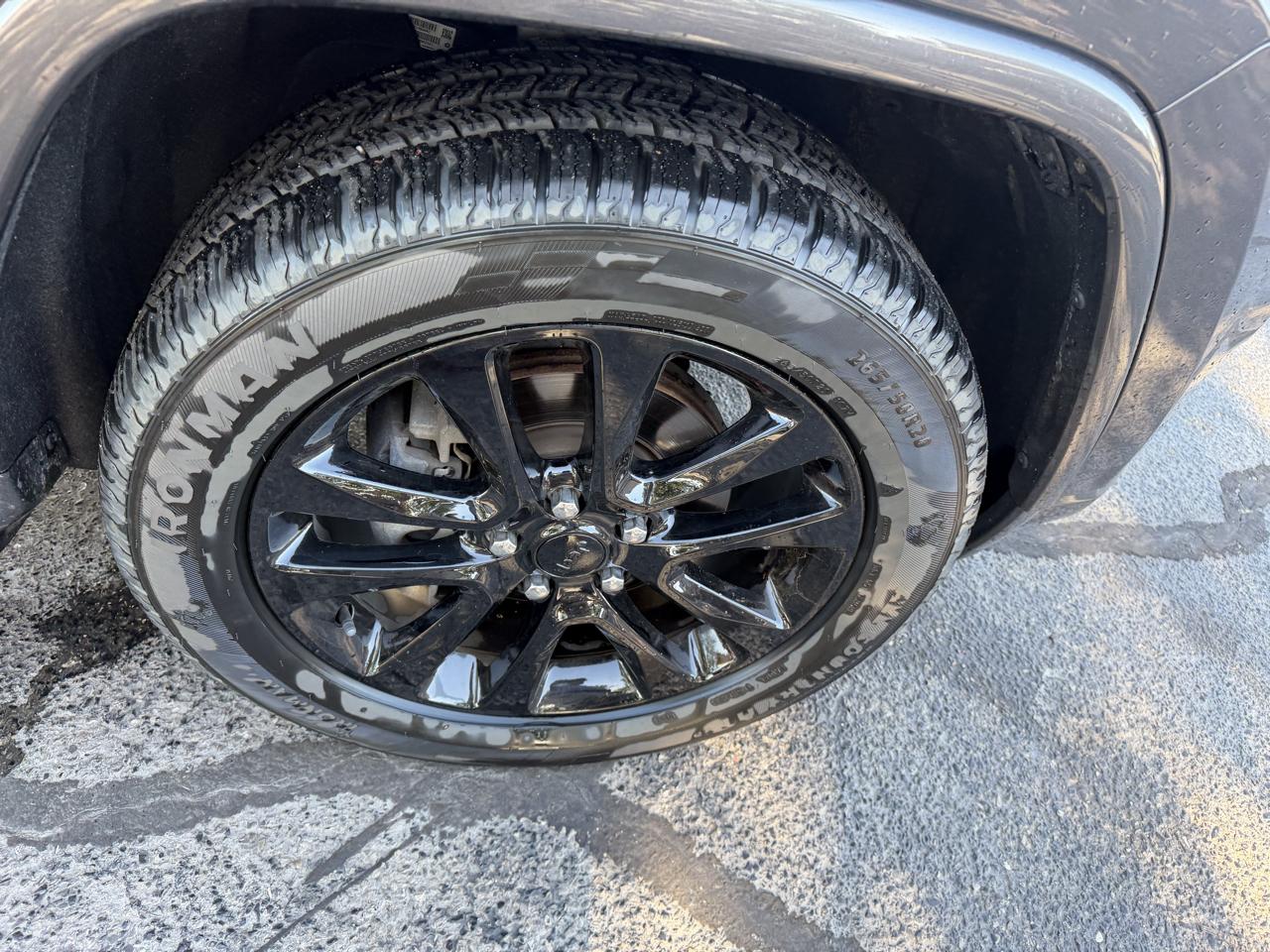 Jeep Grand Cherokee Laredo 4WD 2020