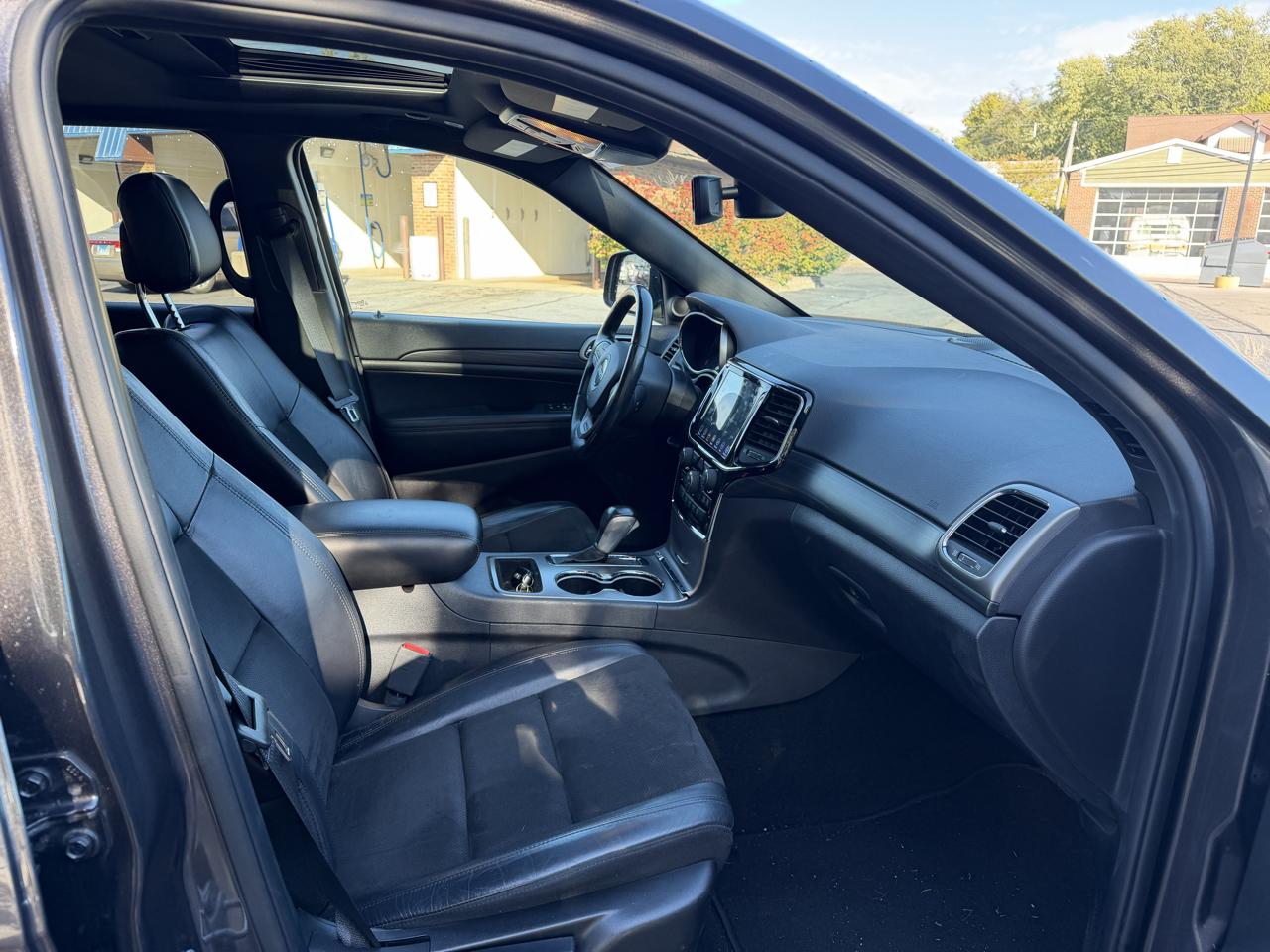 Jeep Grand Cherokee Laredo 4WD 2020