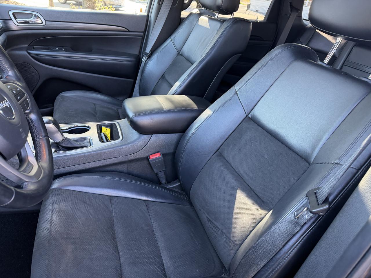 Jeep Grand Cherokee Laredo 4WD 2020
