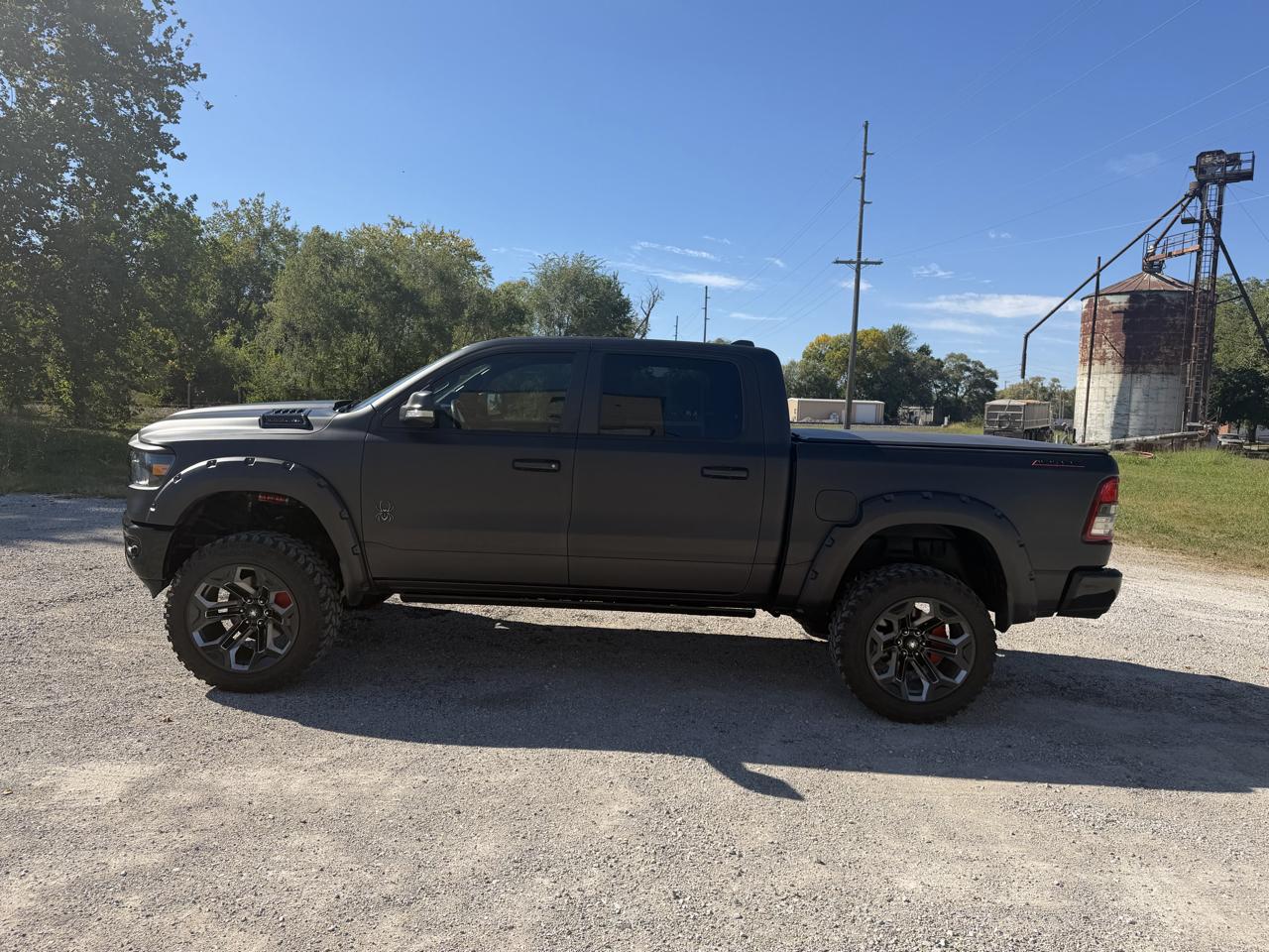 RAM 1500 Big Horn Crew Cab SWB 4WD 2022