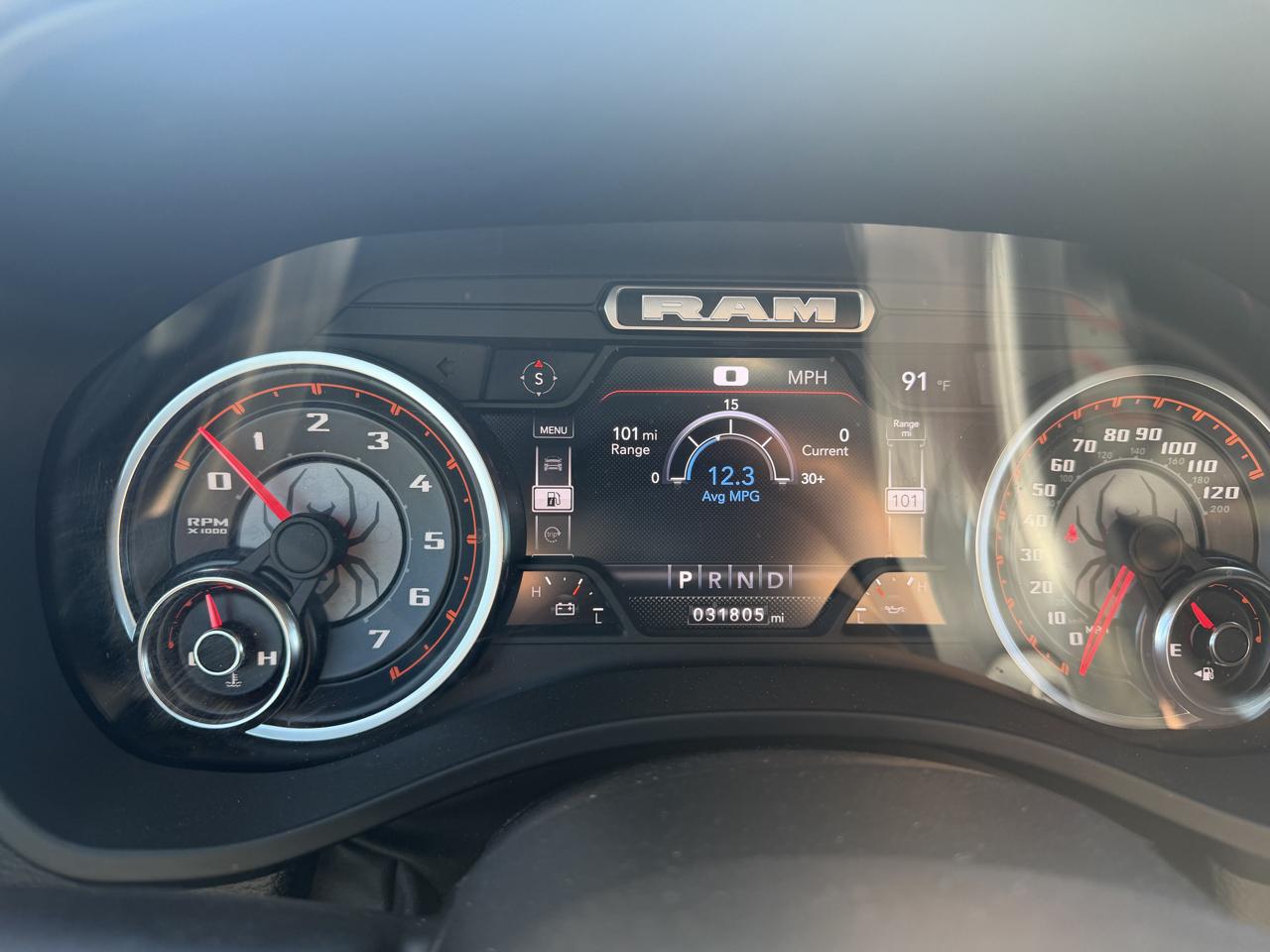RAM 1500 Big Horn Crew Cab SWB 4WD 2022