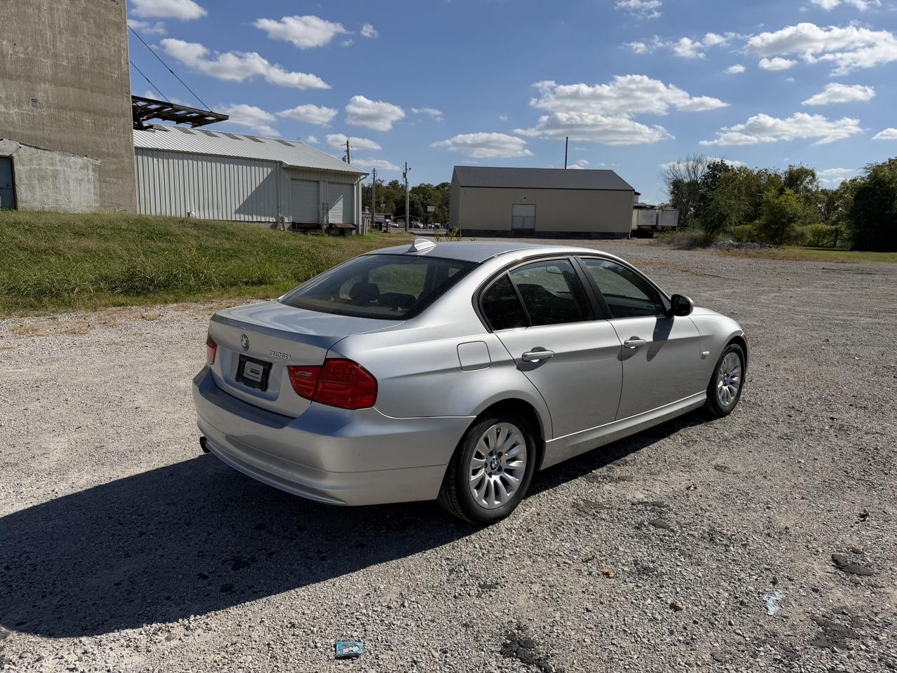 BMW 3-Series 328i 2009
