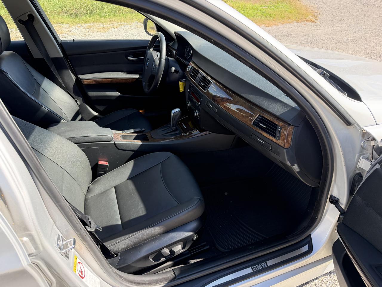 BMW 3-Series 328i 2009