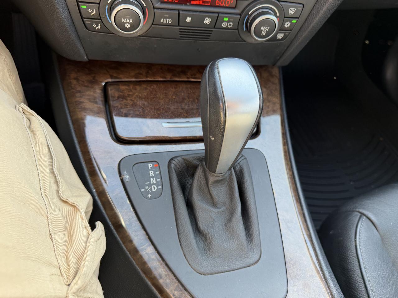 BMW 3-Series 328i 2009