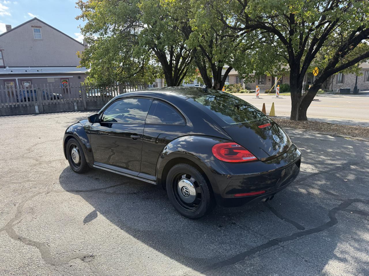 Volkswagen Beetle 1.8T Classic 2015