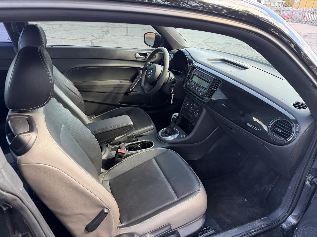 Volkswagen Beetle 1.8T Classic 2015