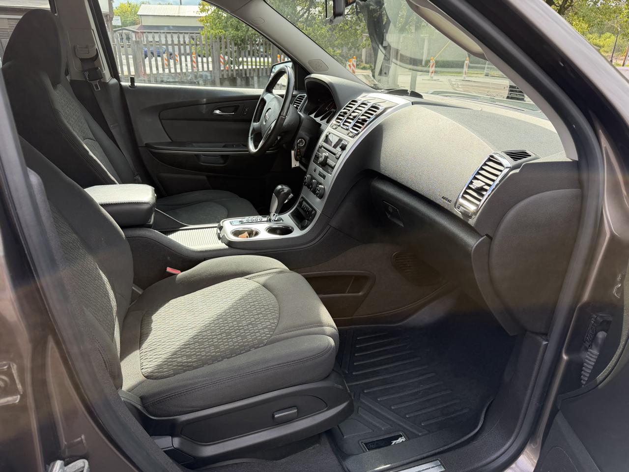 GMC Acadia SLE-2 AWD 2012