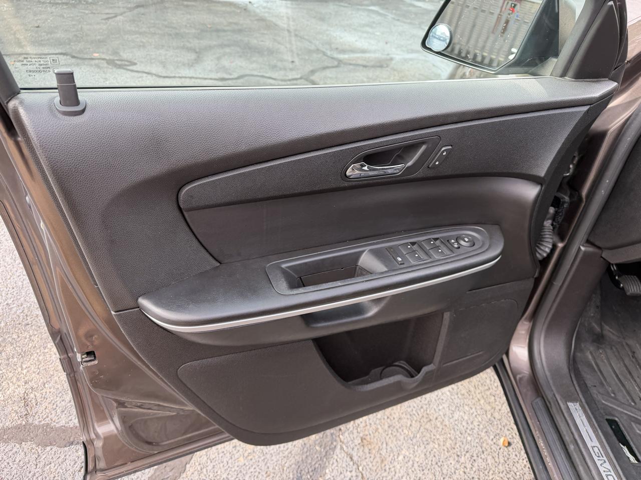 GMC Acadia SLE-2 AWD 2012