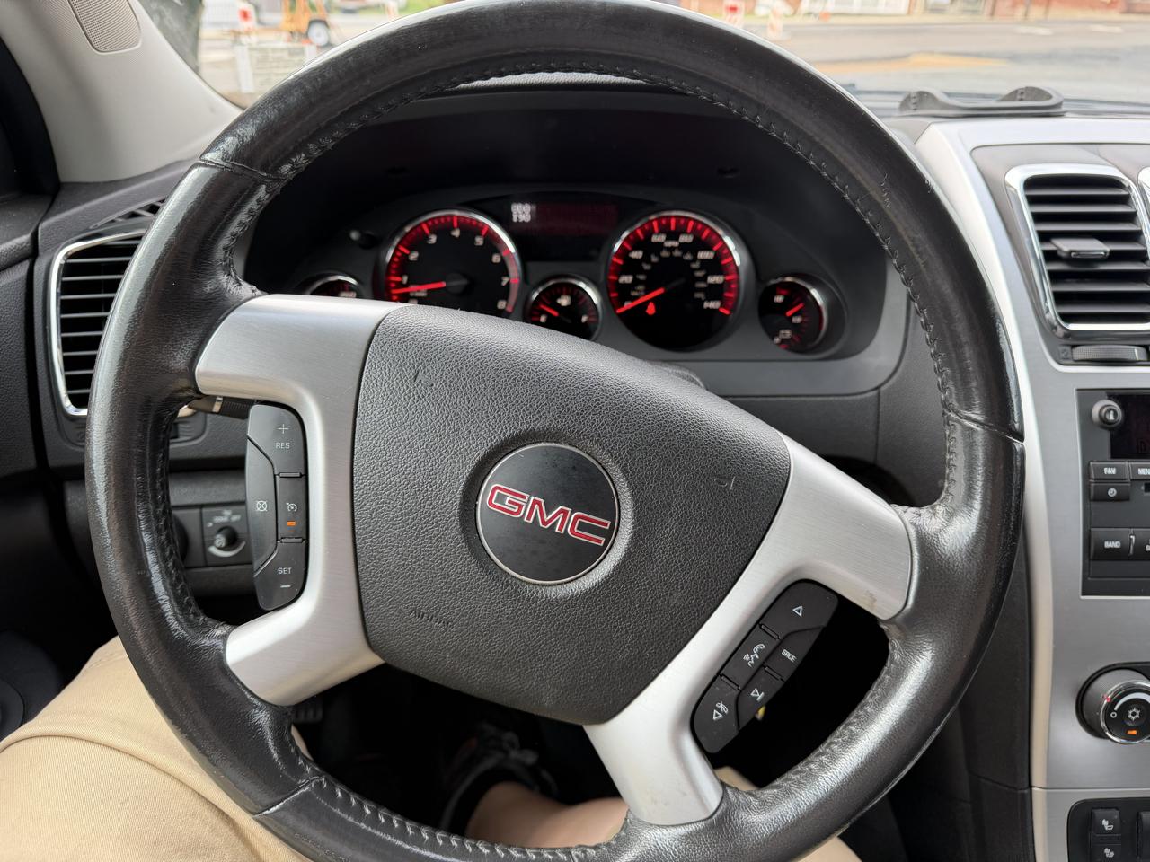 GMC Acadia SLE-2 AWD 2012