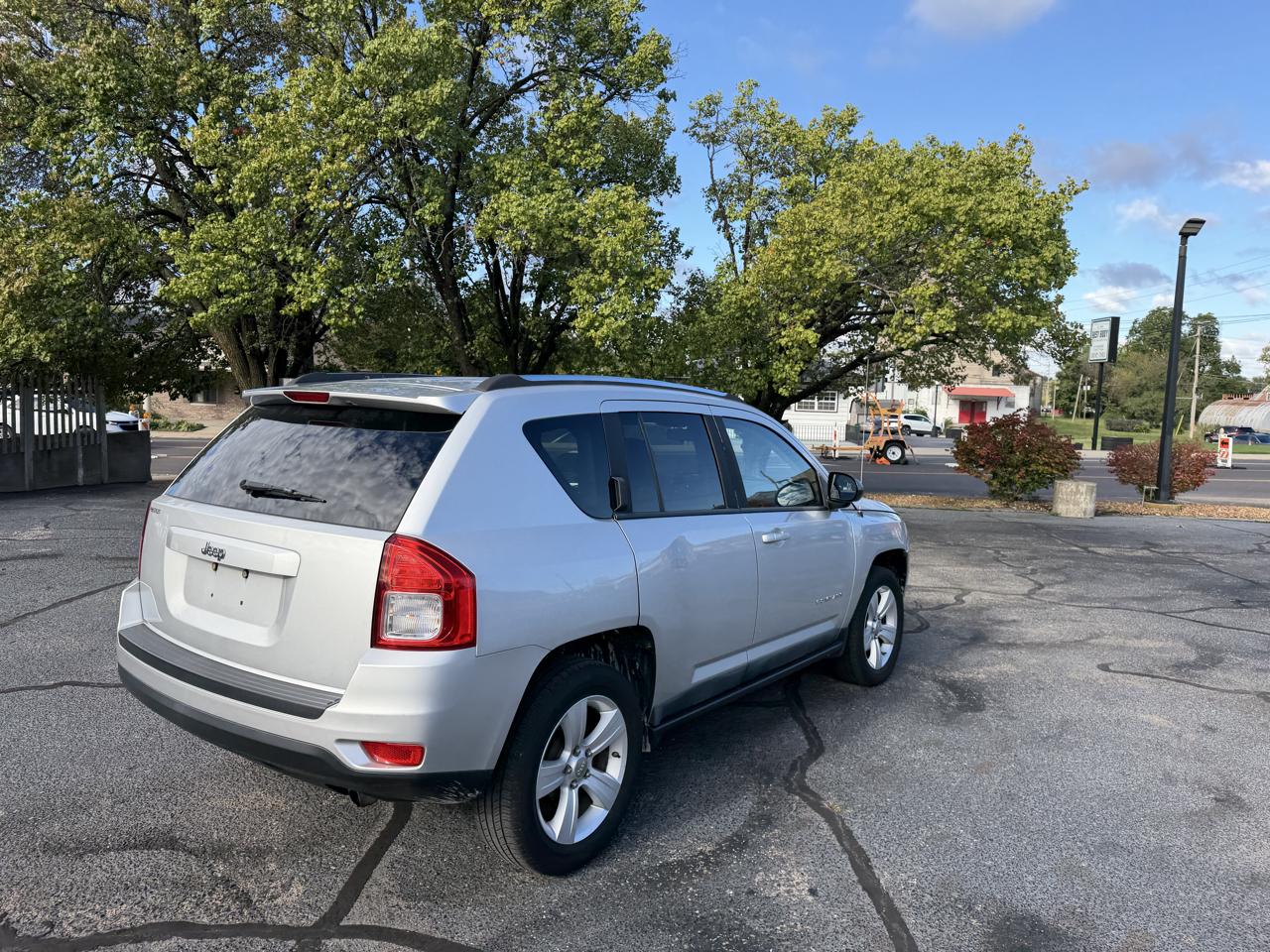 Jeep Compass Sport FWD 2011