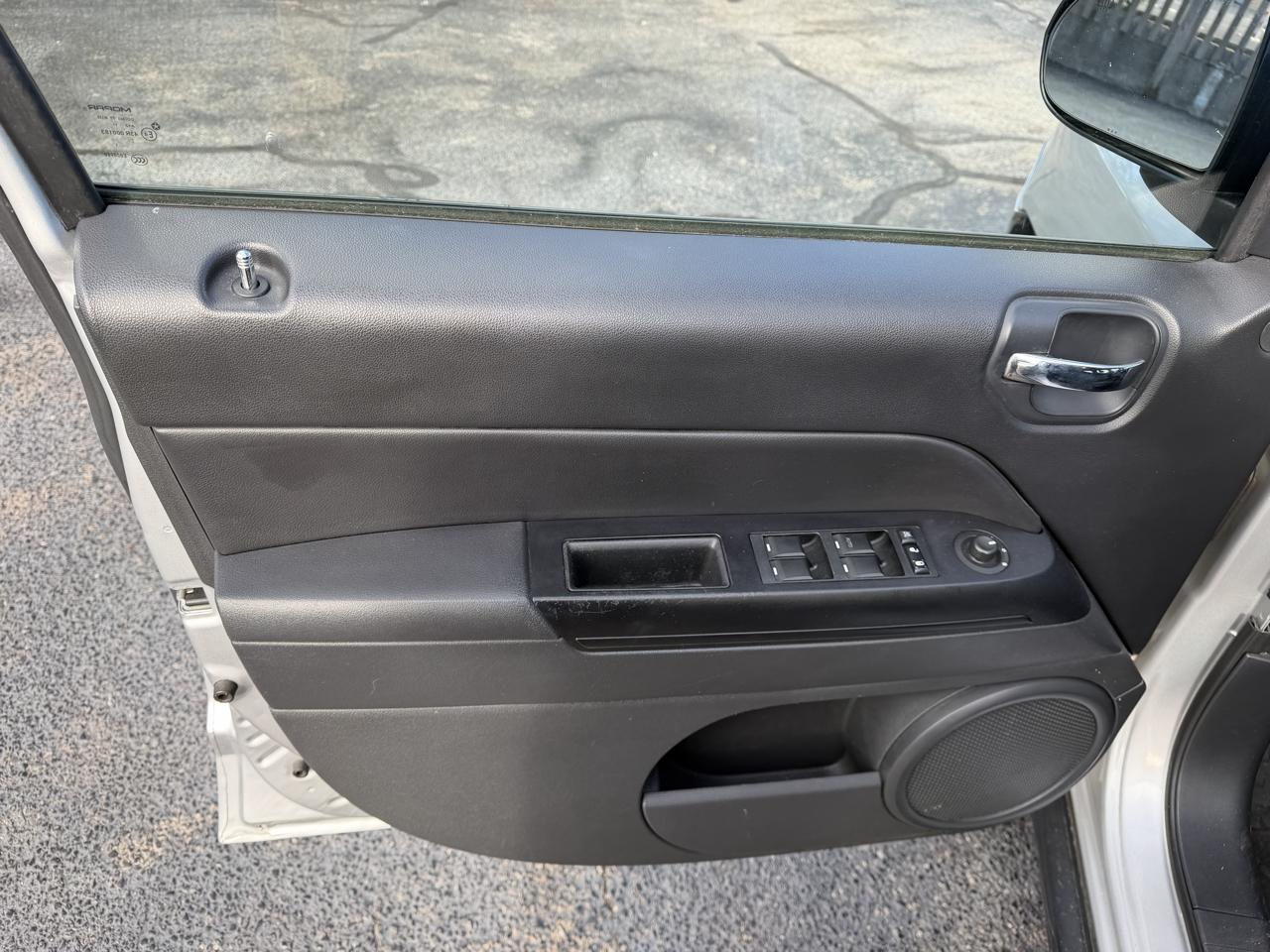 Jeep Compass Sport FWD 2011