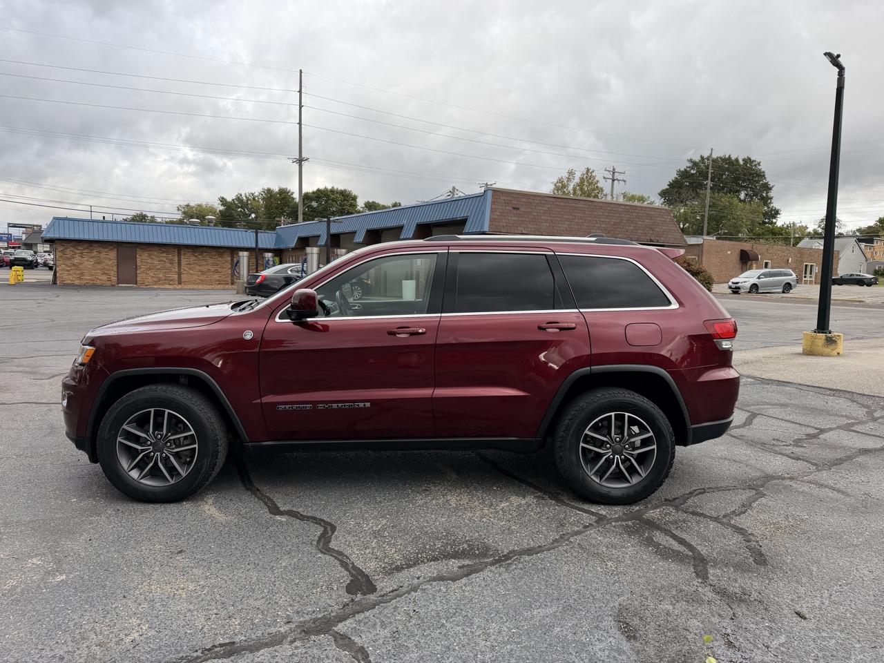 Jeep Grand Cherokee Laredo 4WD 2020
