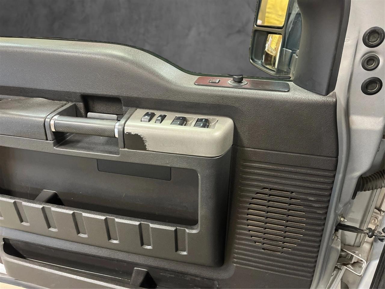 2016 Ford F-350 Super Duty Lariat - Photo 20