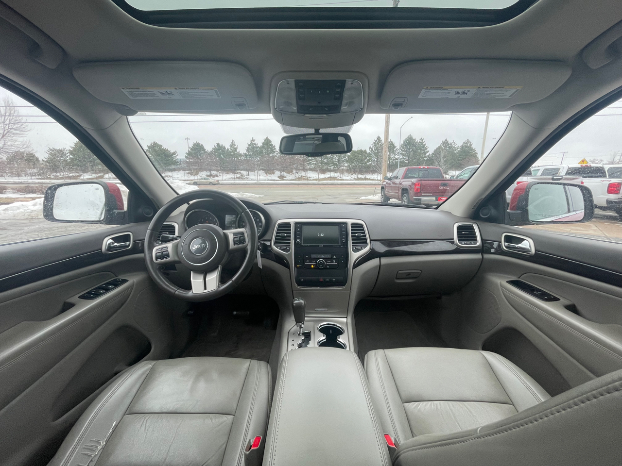 Jeep Grand Cherokee Laredo 4WD 2011