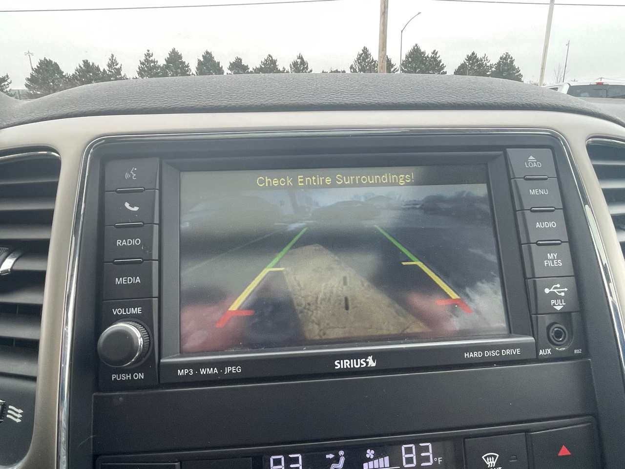 Jeep Grand Cherokee Laredo 4WD 2011