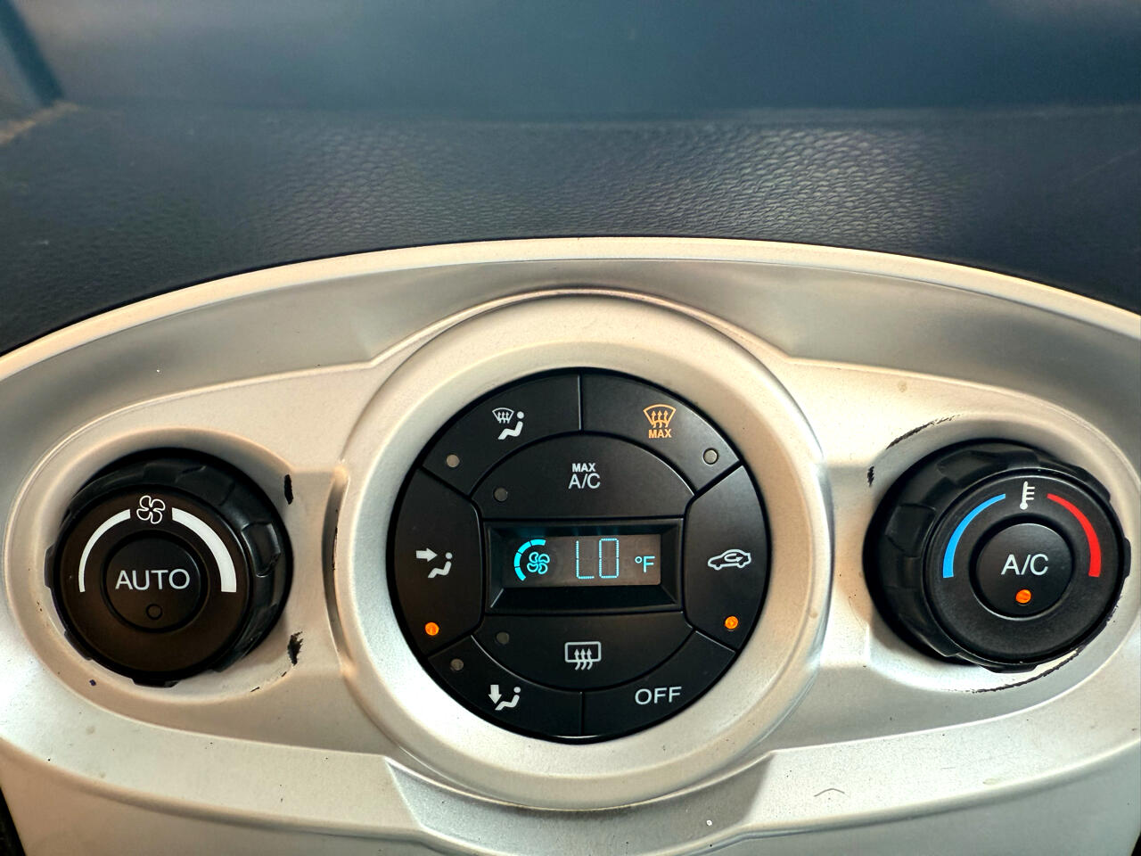 Ford Fiesta SE Sedan 2018 Ford Fiesta SE Sedan 2018