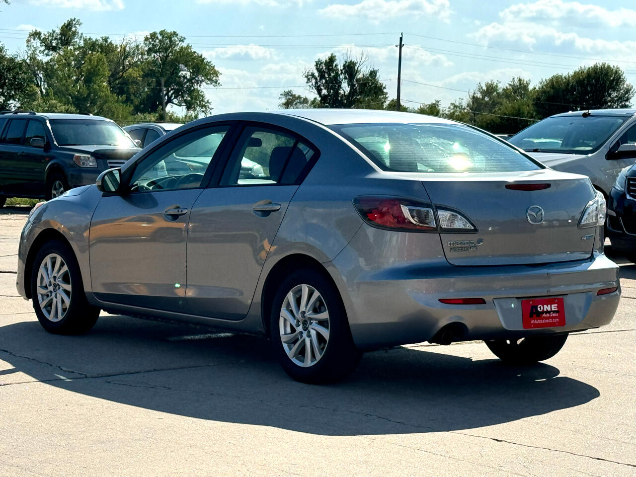 Mazda MAZDA3 i Touring 2013 Mazda MAZDA3 i Touring 2013