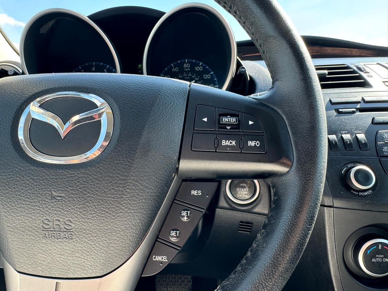 Mazda MAZDA3 i Touring 2013 Mazda MAZDA3 i Touring 2013