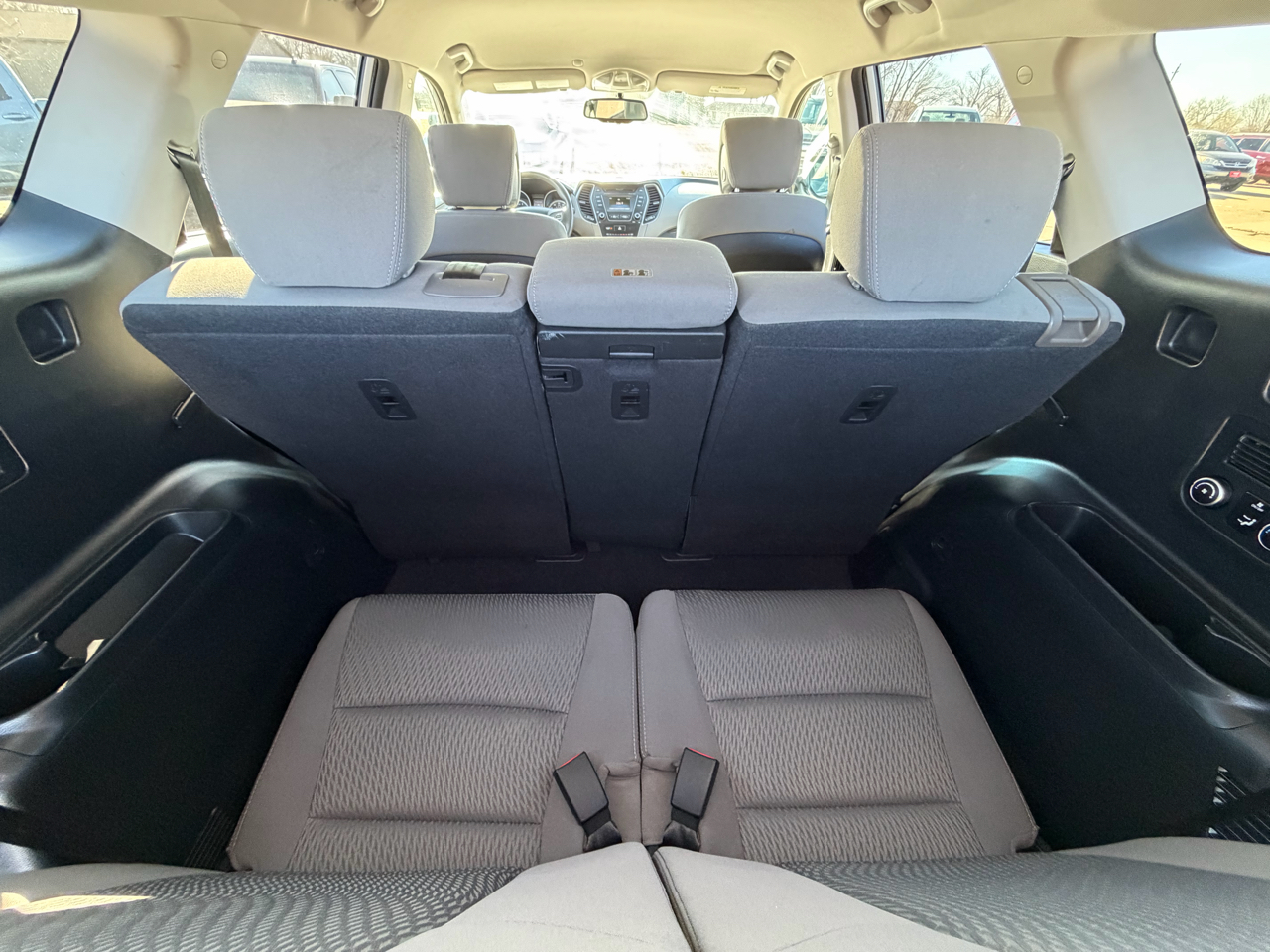 Hyundai Santa Fe AWD 4dr SE 2016