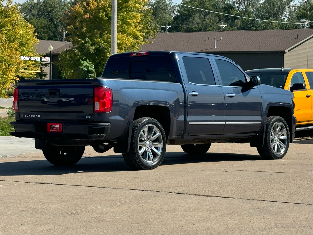 Chevrolet Silverado 1500 LTZ Z71 Crew Cab 4WD 2018 Chevrolet Silverado 1500 LTZ Z71 Crew Cab 4WD 2018
