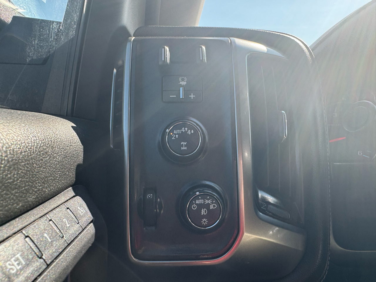 Chevrolet Silverado 1500 LTZ Z71 Crew Cab 4WD 2018 Chevrolet Silverado 1500 LTZ Z71 Crew Cab 4WD 2018