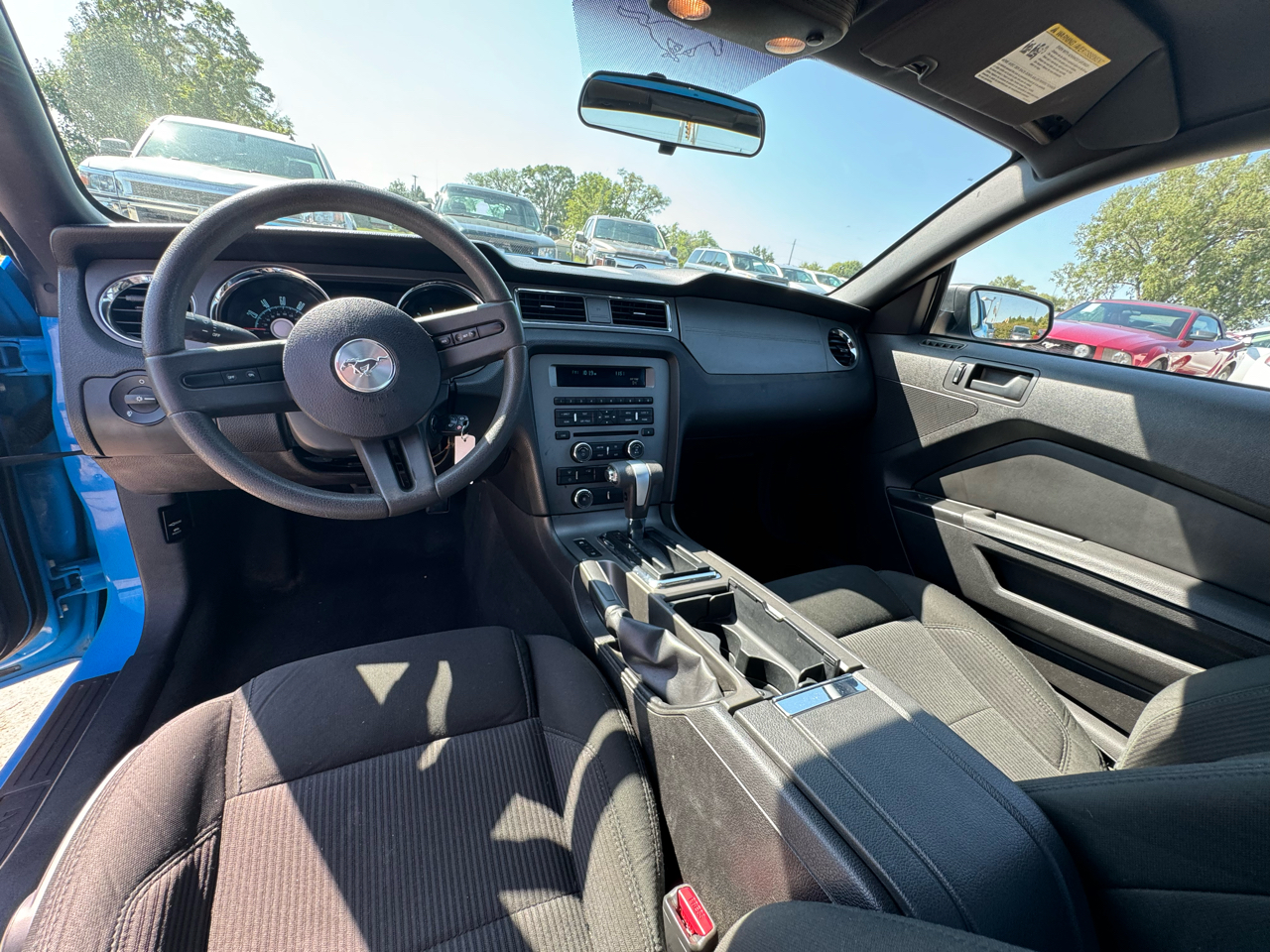 Ford Mustang 2dr Cpe V6 2010 Ford Mustang 2dr Cpe V6 2010