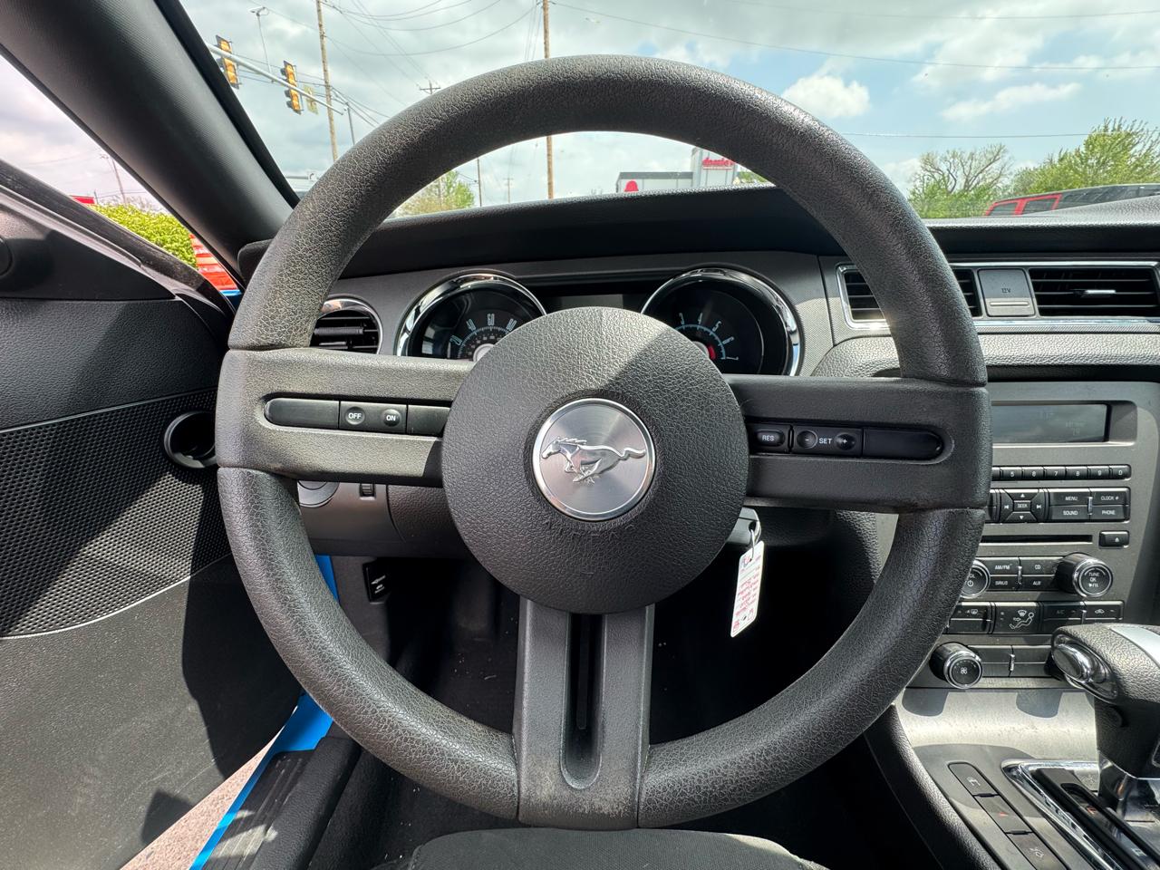 Ford Mustang 2dr Cpe V6 2010