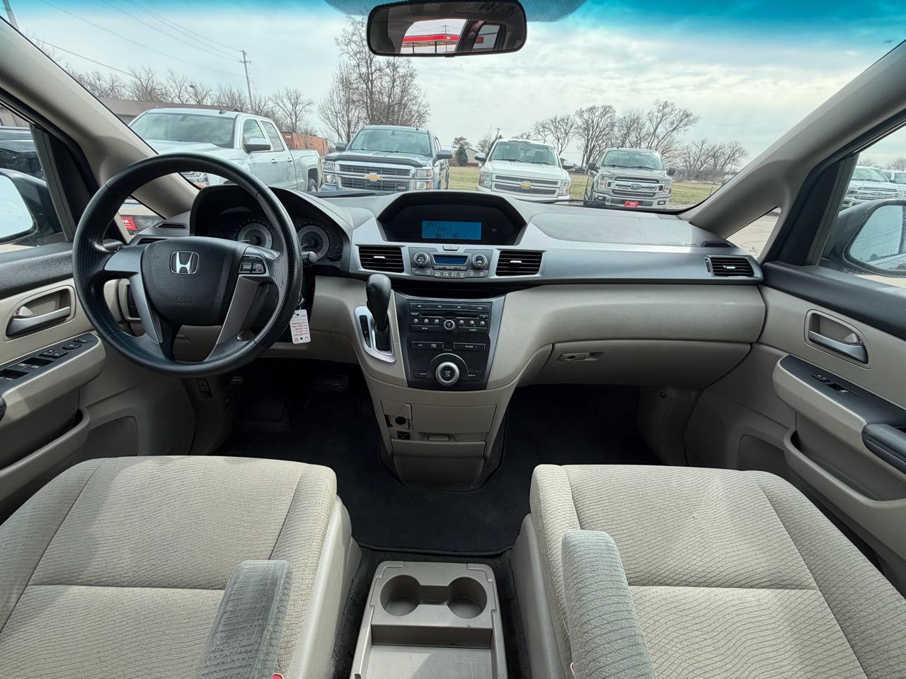 Honda Odyssey 5dr LX 2011