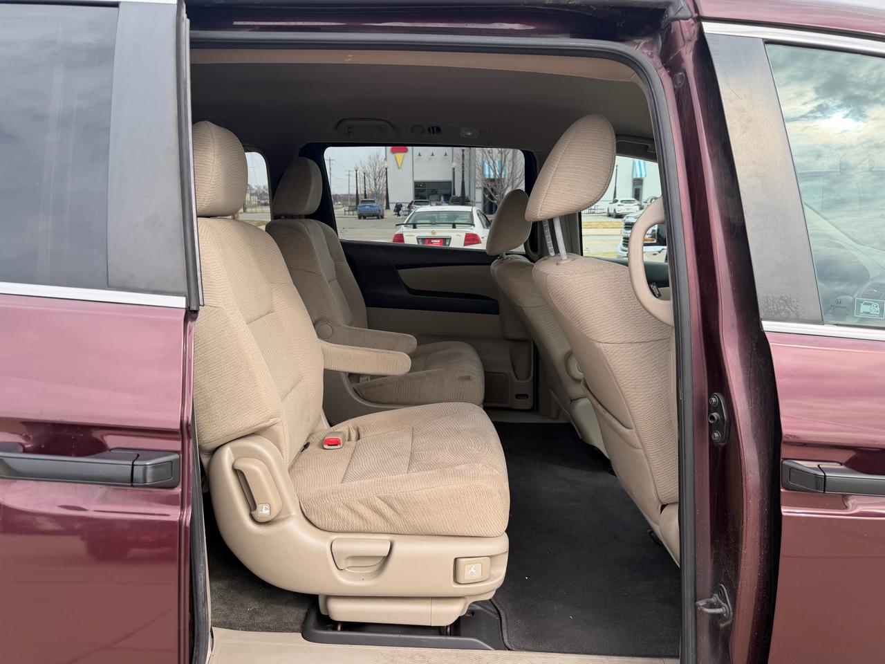 Honda Odyssey 5dr LX 2011