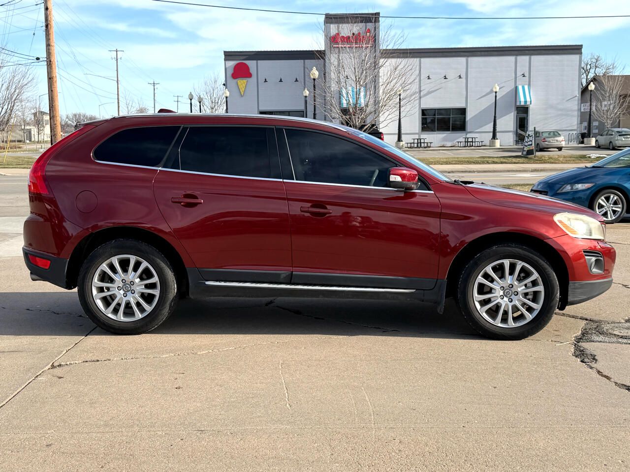 Volvo XC60 AWD 4dr 3.0T 2010