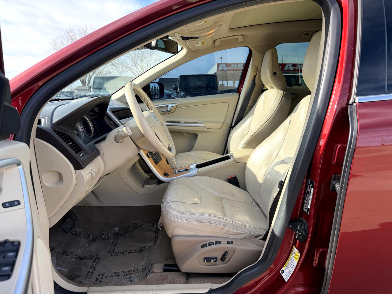 Volvo XC60 AWD 4dr 3.0T 2010