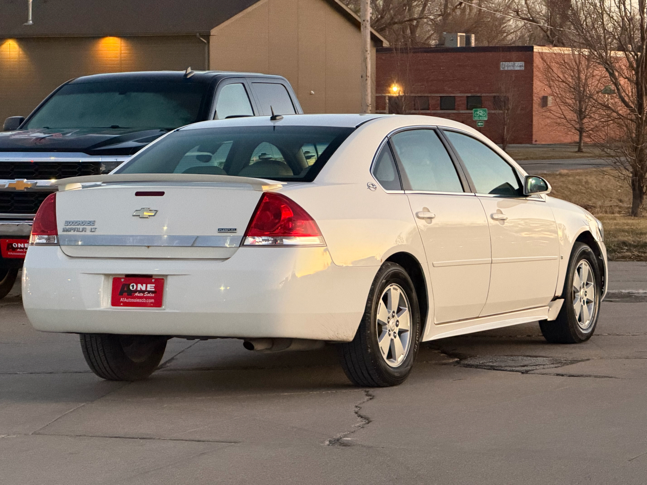 Chevrolet Impala 4dr Sdn 3.5L LT 2009