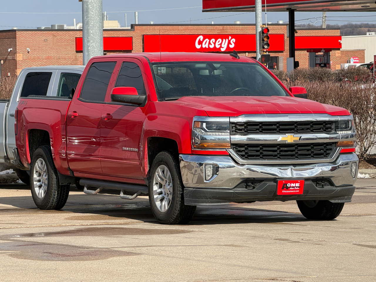 Chevrolet Silverado 1500 4WD Crew Cab 143.5" LT w/1LT 2018