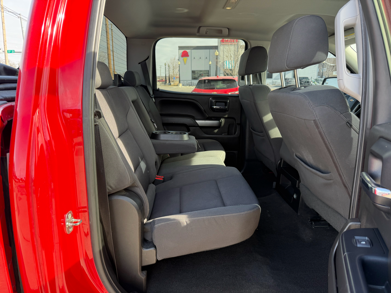 Chevrolet Silverado 1500 4WD Crew Cab 143.5" LT w/1LT 2018